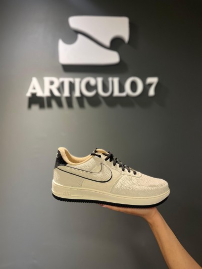 ZAPATILLAS NIKE BEIGE AIR...